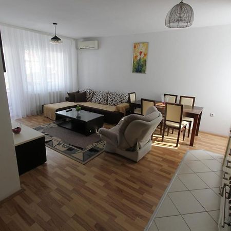 Kasumi Apartment Πρίστινα Εξωτερικό φωτογραφία
